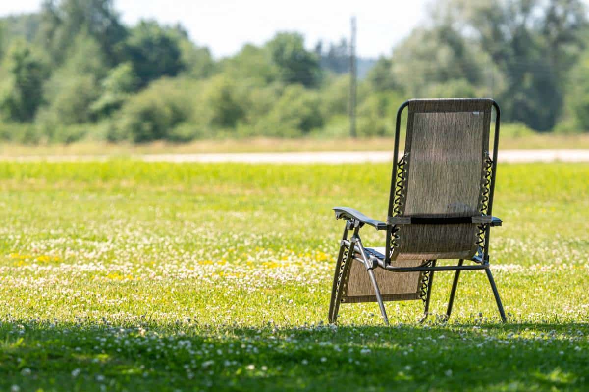 Jardin pratique : optez pour les chaises pliantes !